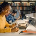 Unesp aplica 2ª fase de 2026 e cobra temas de Chico Mendes a Platão