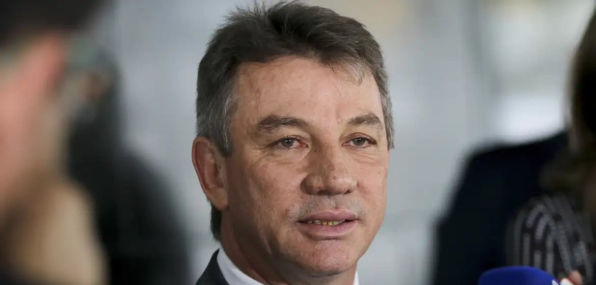Ministra do TSE vota para cassar governador de Roraima e pede novas eleições - Imagem do artigo original