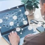 Lixar aço inox expõe inclusões que disparam corrosão, indica pesquisa no Japão