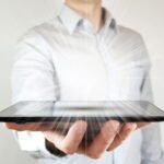 Pixel 10a estreia design plano, tela mais brilhante e bateria maior por US$ 499