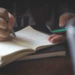 Uso de dispositivos em excesso compromete desenvolvimento infantil