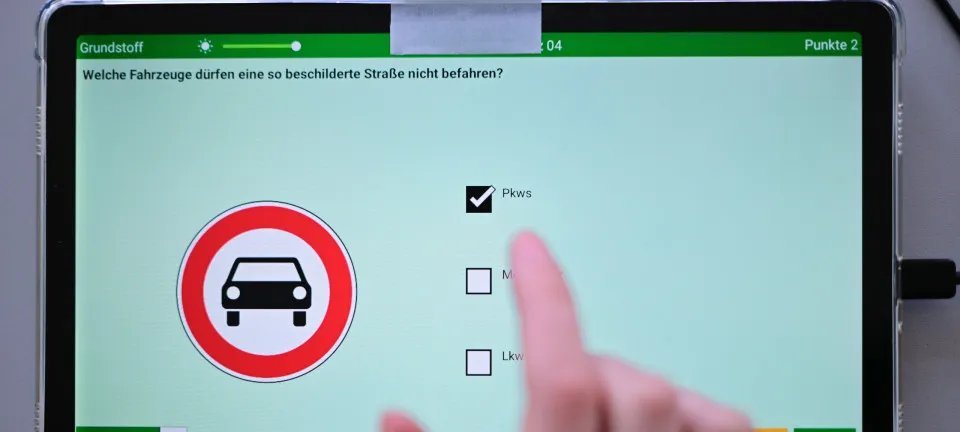 Contran elimina aulas obrigatórias em autoescola para tirar CNH - Imagem do artigo original