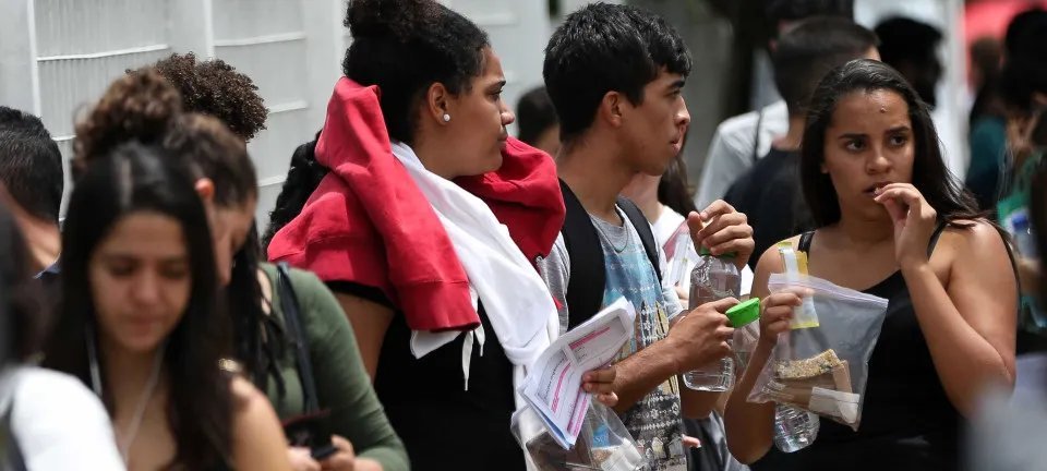 USP publica lista de aprovados e detalha nova redação da Fuvest 2026 - Imagem do artigo original