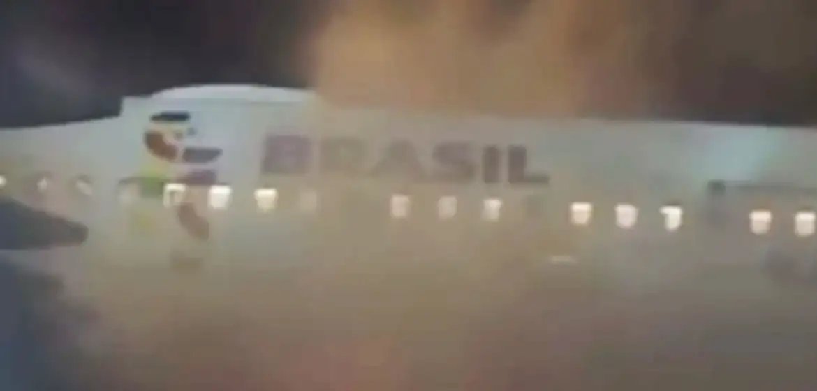 Fogo em equipamento de solo obriga evacuação de avião da Latam em Guarulhos - Imagem do artigo original