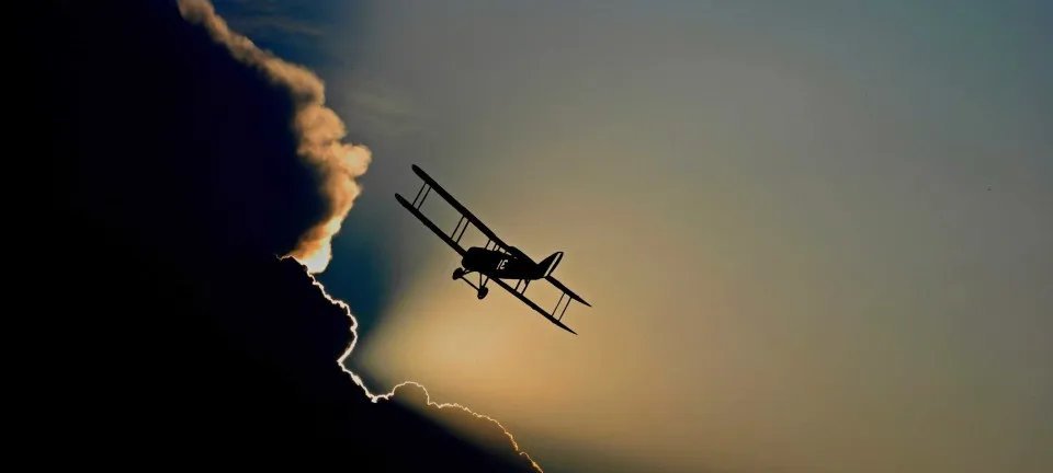 Monomotor agrícola cai em Tambaú (SP); piloto de 45 anos sobrevive ao impacto - Imagem do artigo original