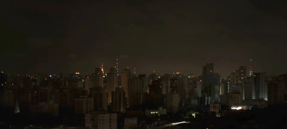 Chuva forte corta luz de 58 mil imóveis em São Paulo e aciona alerta severo - Imagem do artigo original